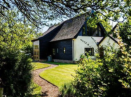 ホテル Oak Farm Barn Beyton エクステリア 写真